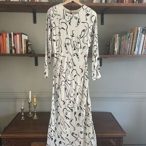 DISSH Black and White Abstract Print Long Sleeve Dress